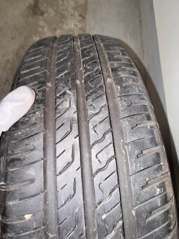 Prodám pneumatiky Barum 165 65 15 dot 1021 - 4