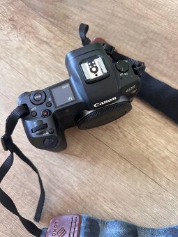 Canon EOS R tělo - 4