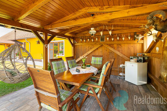 Prodej, rodinný dům 138 m2, pozemek 7758 m2, ostatní stavby - 4