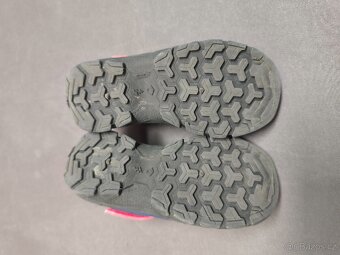 Dívčí boty z Decathlon vel. 27 TOP STAV 16,5cm obuv holka - 4