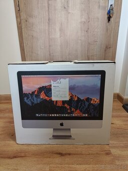 iMac 21,5 palcový LED displej - 4