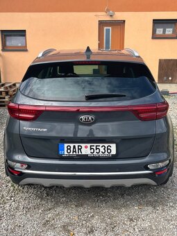 Kia Sportage 1,6 benzin 97kw/130k,rok 2021 - 4