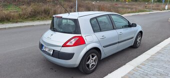 Renault Megane 2 1.6 83 kW - 4