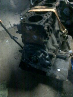 Spodek motoru VW LT 2.8l BCQ, AUH, Brasil - 4