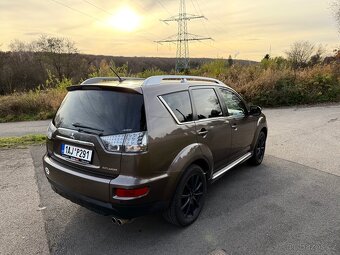 Mitsubishi Outlander 2.2 DI-D 4x4 automat původ Čr - 4