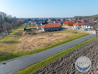 Prodej stavebního pozemku 1489 m² v obci Křinec - 4
