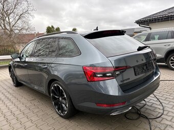 Superb 3 2TDI DSG 110Kw Sportline Virtual Matrix - 4