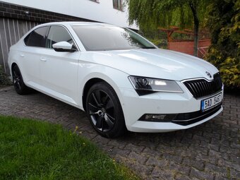 Škoda Superb 2.0 TDI 110 KW Xenon,Manuál,Zachovalé - 4