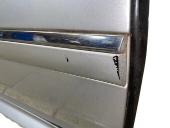 Pravé přední dveře stříbrná metalíza LY7W Audi A8 4E D3 05 - 4