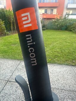 Elektrická koloběžka Xiaomi Mi Electric Scooter Pro 2 - 4