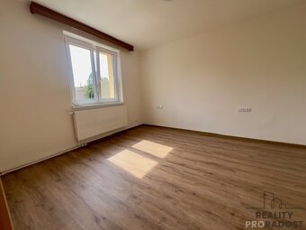 Pronájem bytu 3+1 s balkonem Hodonín, byt k pronájmu 3+1+bal - 4