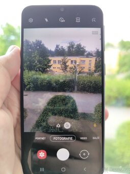 Samsung Galaxy A40 - 4