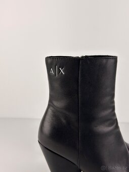 Armani Exchange dámské kožené kozačky černé 38 - 4