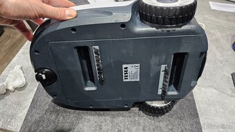 Robotický vysavač bazénu TESLA - 4