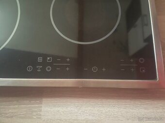 Sklokeramická varná deska Electrolux - 4