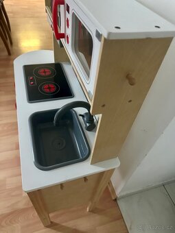 Krásná dřevěná kuchyňka - 4