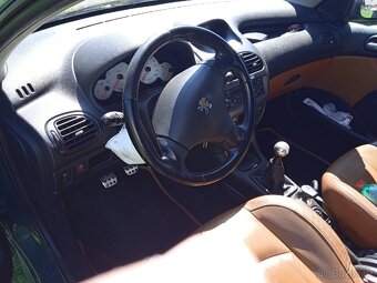 Prodám Peugeot 206cc 2,i cabrio - 4
