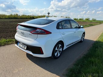 Hyundai IONIQ elektro 28kWh najeto 54T km DPH - 4