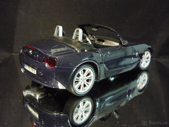 BMW Z4 Maisto 1/18 - 4