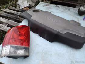 Prodám přední pružiny na Volvo V70II +silenbloky motoru a n - 4