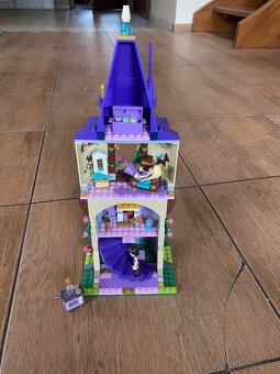 Lego disney locika ve vezi - 4