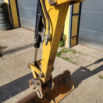 CAT 302.7D CR - 4
