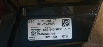 Prave zadni svetlo skoda octavia 4 5e3945208 - 4