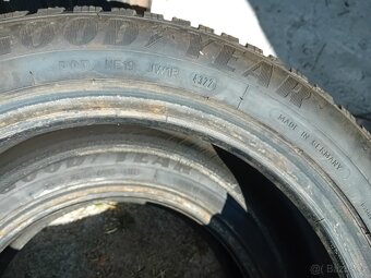 195/55R16 - 4
