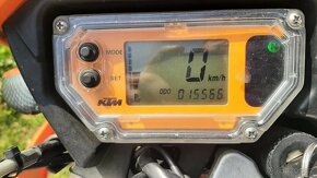KTM 640 motard - 4
