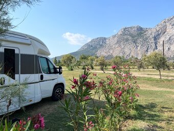 Adria Matrix 670 SL odpočet DPH + motorový člun - 4