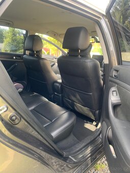 Toyota Avensis T25 D-4d 110 kw - 4