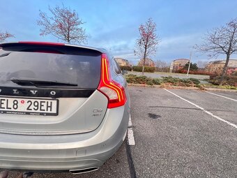Volvo v60 plug in hybrid - 4
