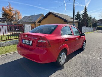 Chevrolet Aveo - 4