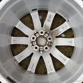 Pneumatiky Audi Q7 original - 4
