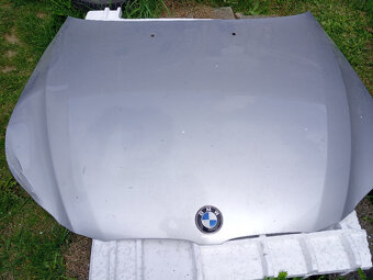BMW E60 / E61 kapota a blatník - 4