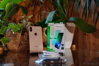 iPhone XS 64GB zlatý - 4