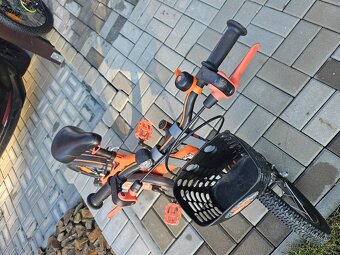Detske kolo bitwin robot vel.16 - 4