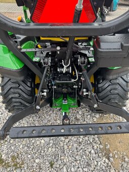 John deere 1025r - 4