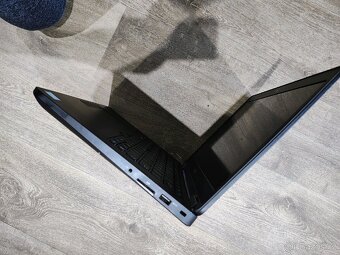 Dell Latitude E5470 - 4