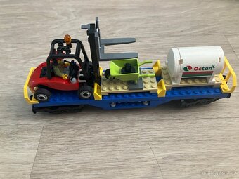 Lego City 60052 nákladní vlak, 60050 vlakové nádraží a kolej - 4