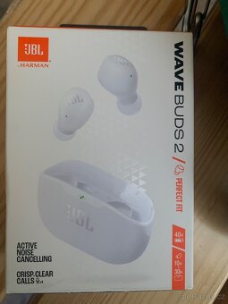 Sluchátka JBL wave buds2 - 4