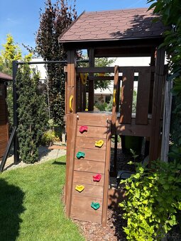 Detsky domek vcetne houpacky - 4