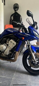 Yamaha Fazer 1000 - 4