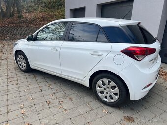 Hyundai i20 1.2 benzin — 1 majitel - 84 tis km - Kupene v SR - 4