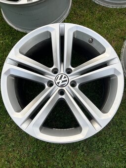 Originál R line kola VW Mallory 19’ 5x112 - 4