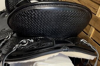 Westernové sedlo 26) černé oválné krátké široké - 4