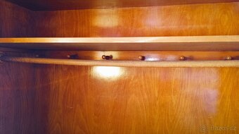 Šatní skříň v retro -industriálním stylu - 4