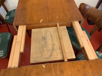 Jídelní stůl Jitona a 4 židle - 4