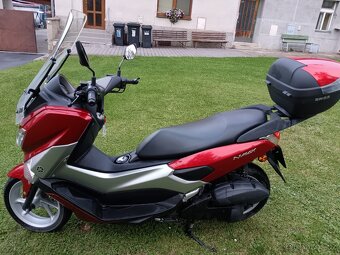 Skútr Yamaha NMax 125 - 4