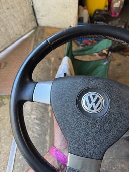3.rameny volant vw golf 5 - 4